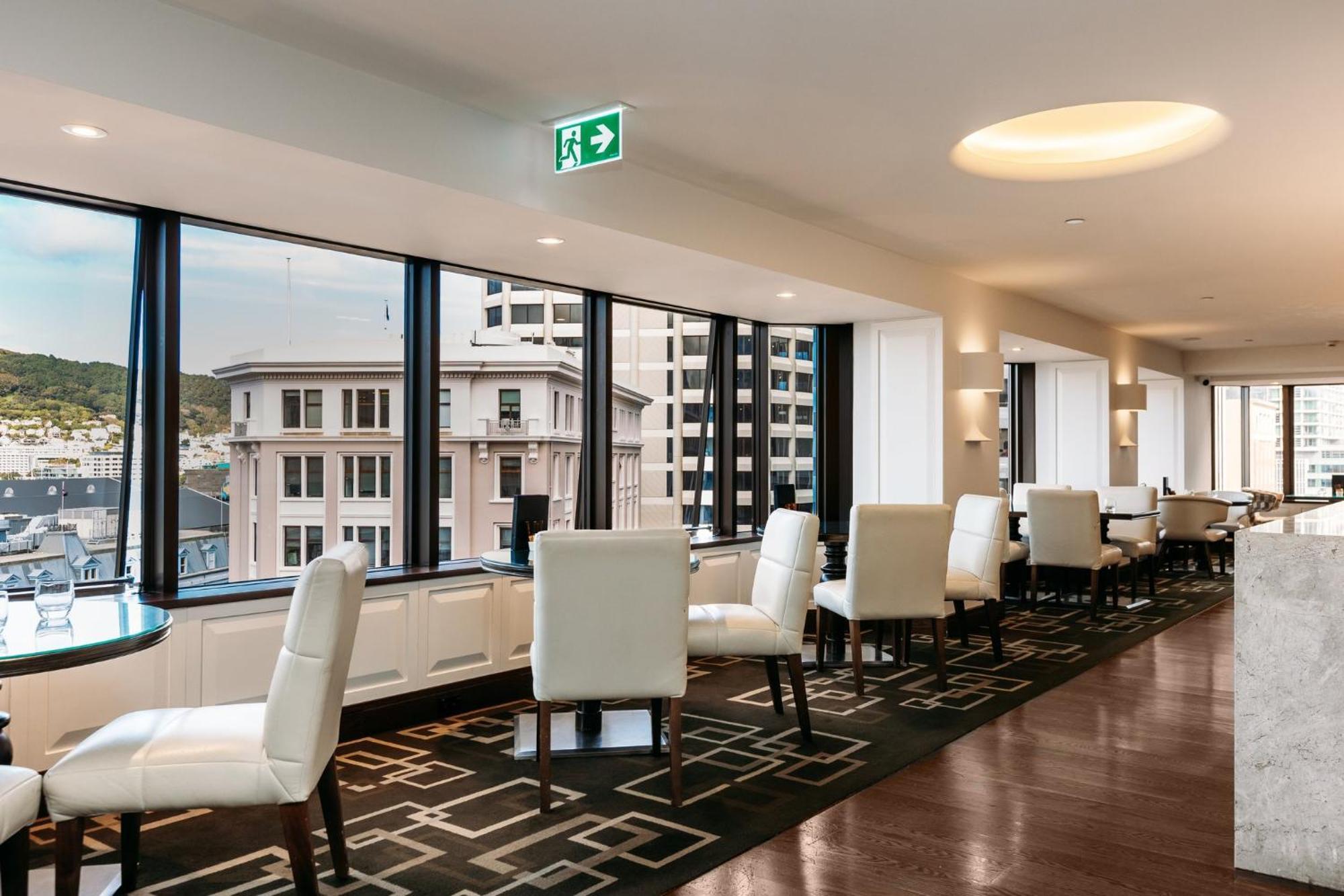 อินเตอร์คอนติเนนตัล เวลลิงตัน Hotel ภายนอก รูปภาพ The Club Lounge at Christchurch Airport